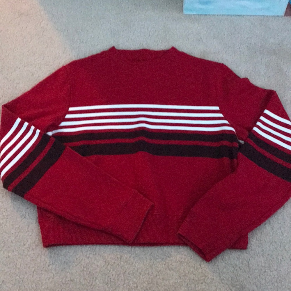 Crop top sweater